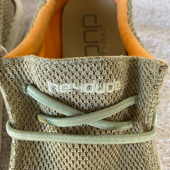 Hey Dude Wally Youth Sox Sahara Slip-On Shoes Size US Y2–L3 / EU 34 Tan - Picture 2 of 5